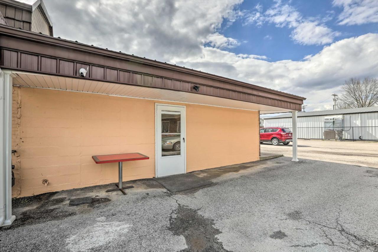 Lovely Couples Escape In Northern Kentucky! Falmouth Exterior photo